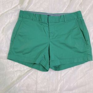 Banana republic stretch green cotton blend shorts women’s size 6